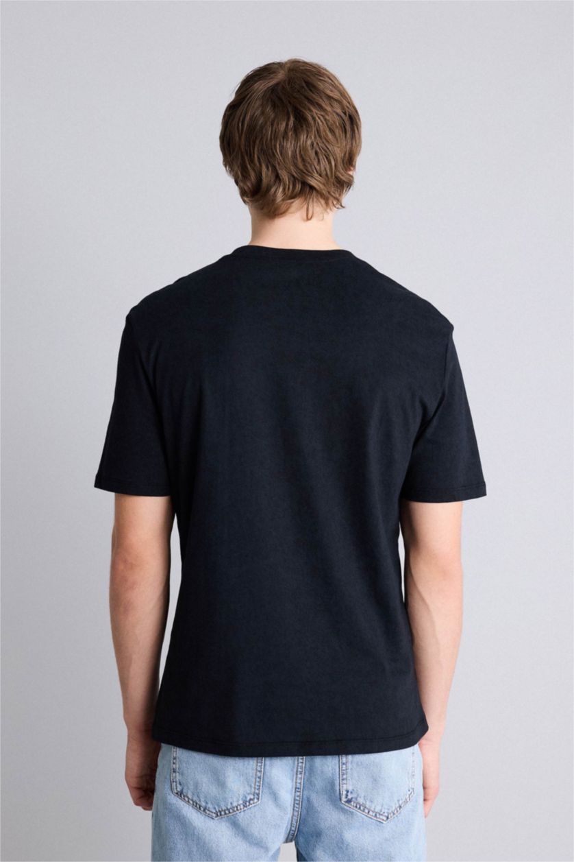 رجال أسود تيشيرت نص كم قصة عادية بياقة مستديرة