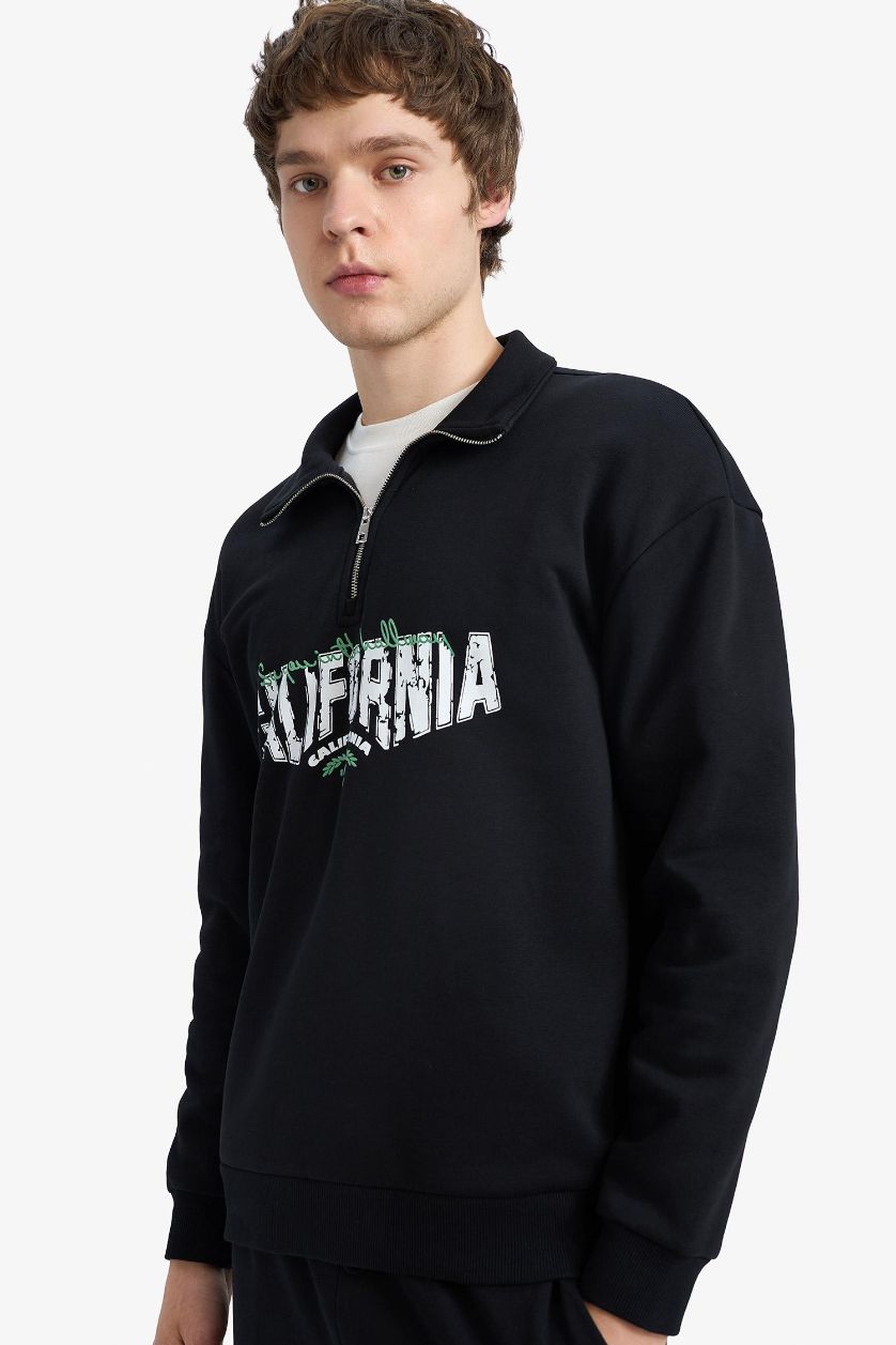Erkek Siyah Boxy Fıt Dik Yaka Baskılı Sweatshirt