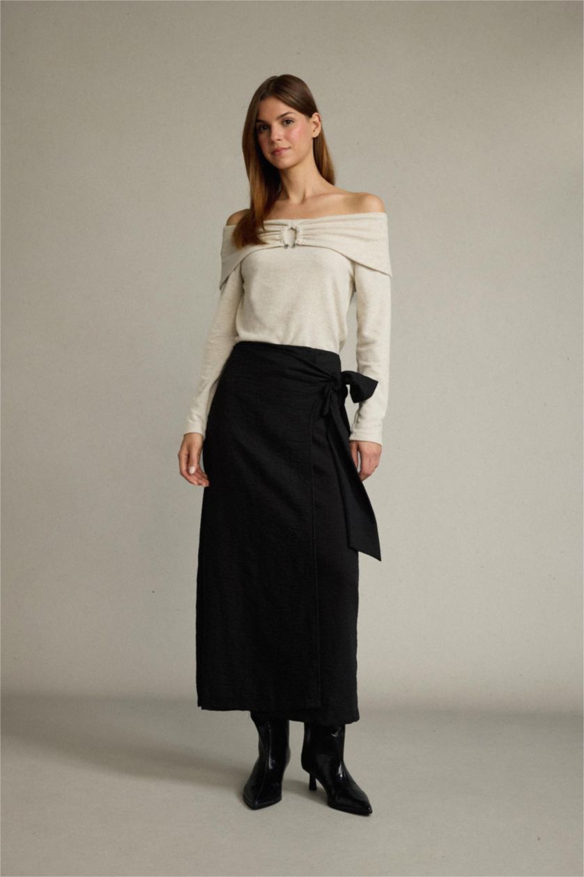 Woman Black Relax Fit Linen Skirt