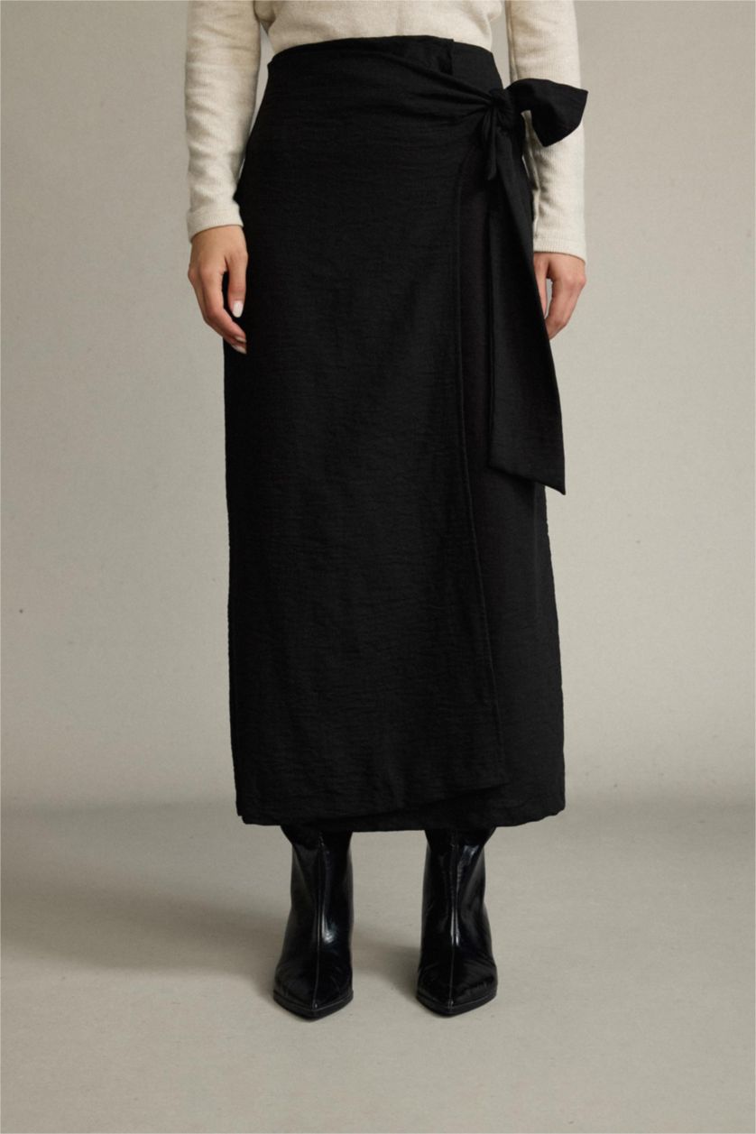 Woman Black Relax Fit Linen Skirt