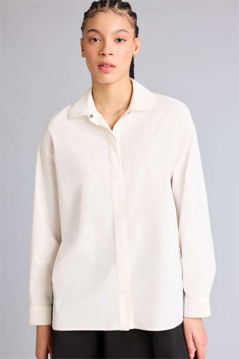 Kadın Ekru Relax Fıt Dokuma Gömlek