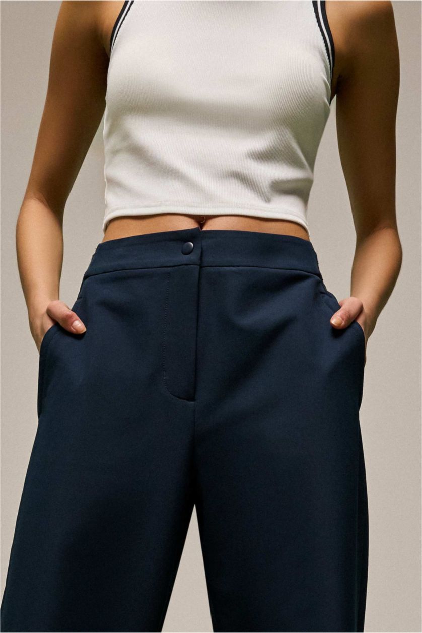 WOMAN NAVY Standard Fit Woven Trousers