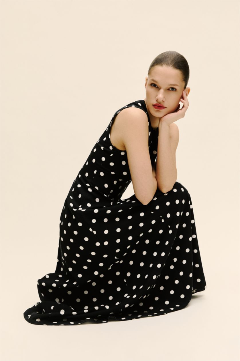 Kadın Siyah Bisiklet Yaka Puantiye Poplin Kısa Kollu Midi Elbise