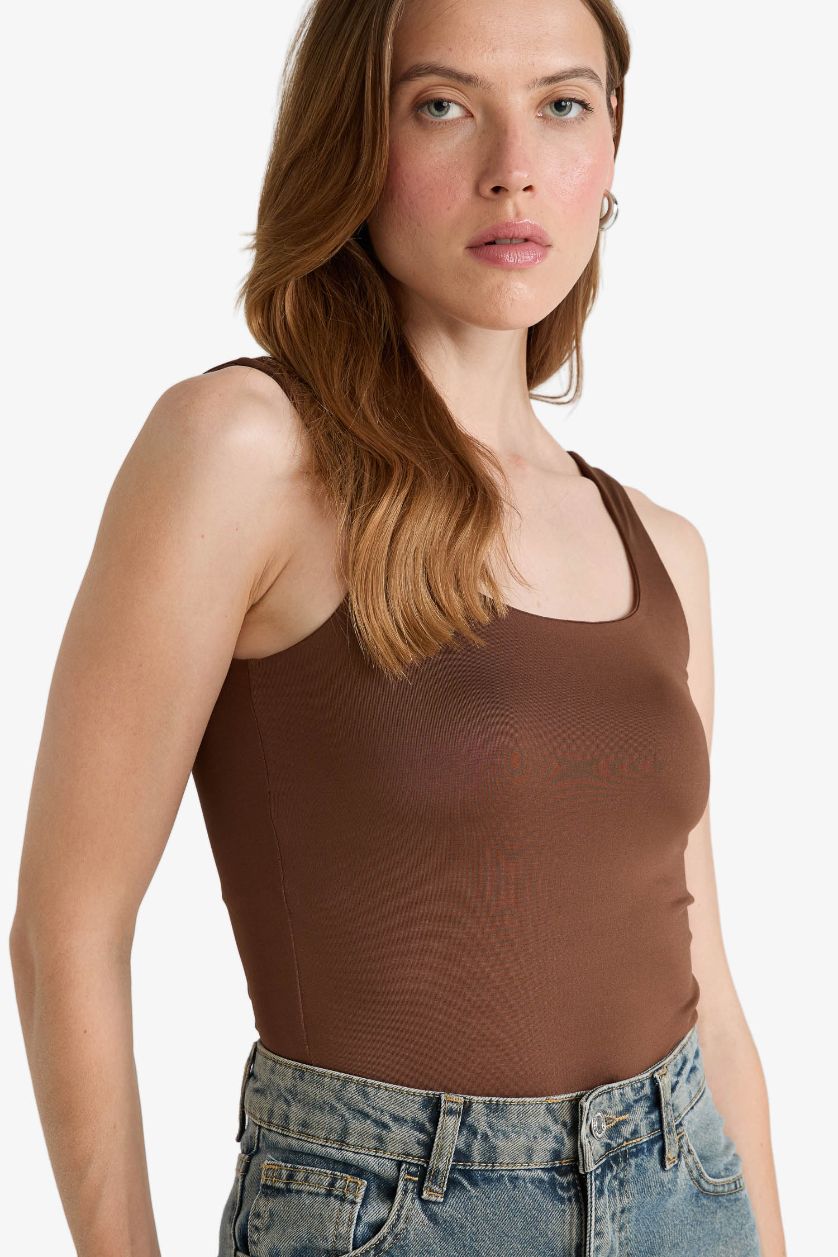 Kadın Kahve Kare Yaka Basic Düz Çıtçıtlı Body