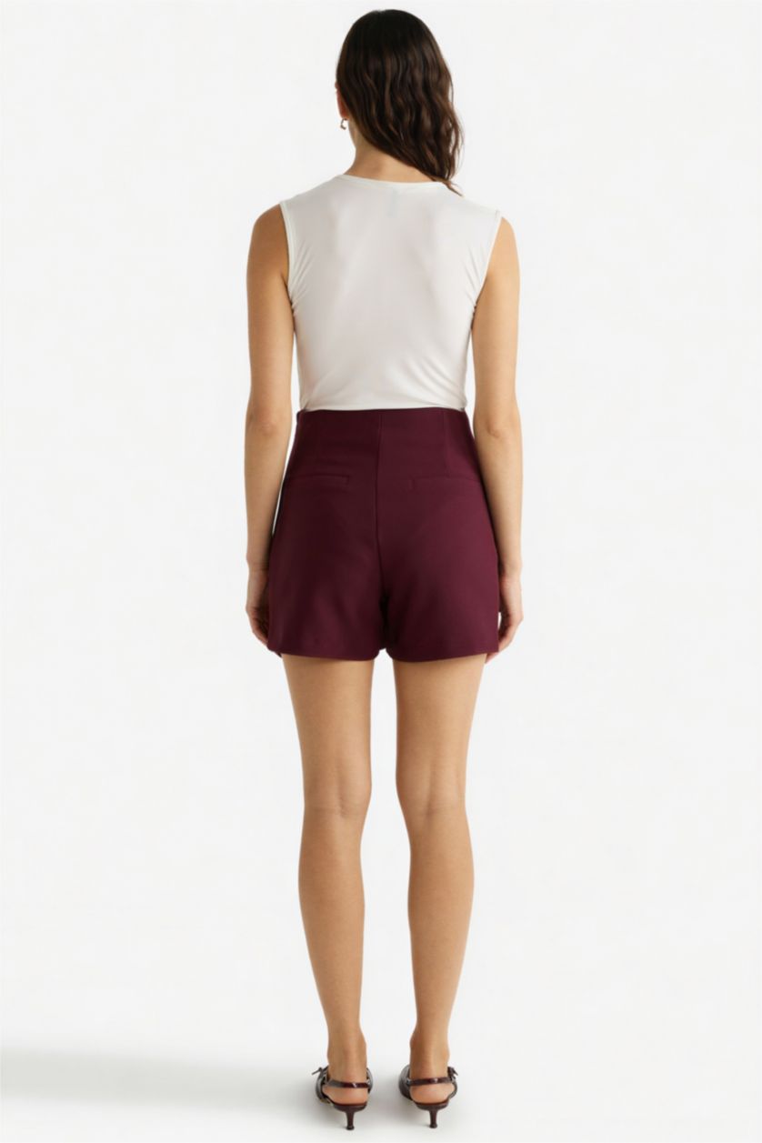 حريمي خمري جيب شورت بخصر عالي