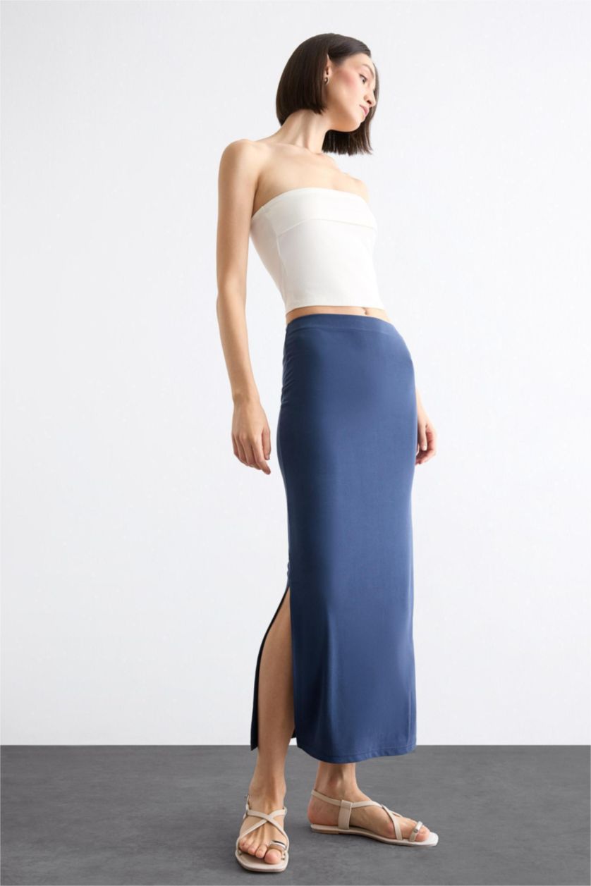 Woman Indigo Slim Fit Slit Midi Skirt