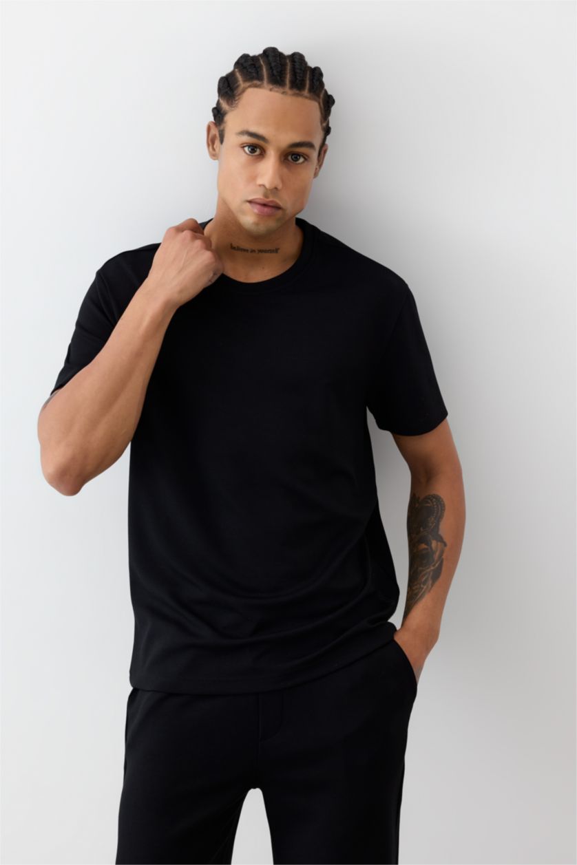 MAN Black DeFactoFit Standard Fit Side Printed Sports T-Shirt