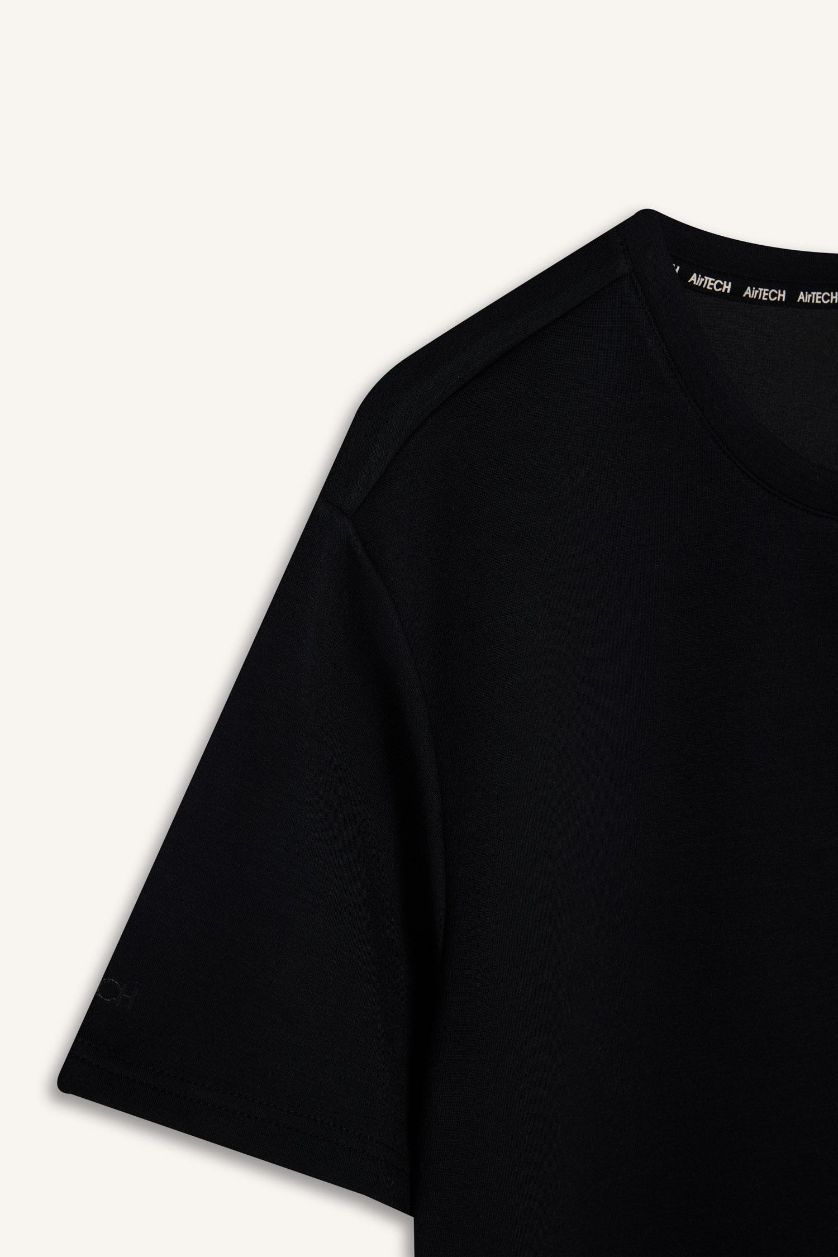 Erkek Siyah Standart Fıt Bisiklet Yaka Yan Baskılı Baskılı Sporcu Kısa Kollu Tişört