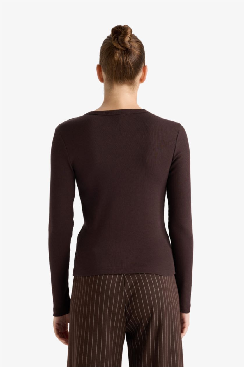 WOMAN Brown تيشيرت كم طويل سليم فيت مضلع