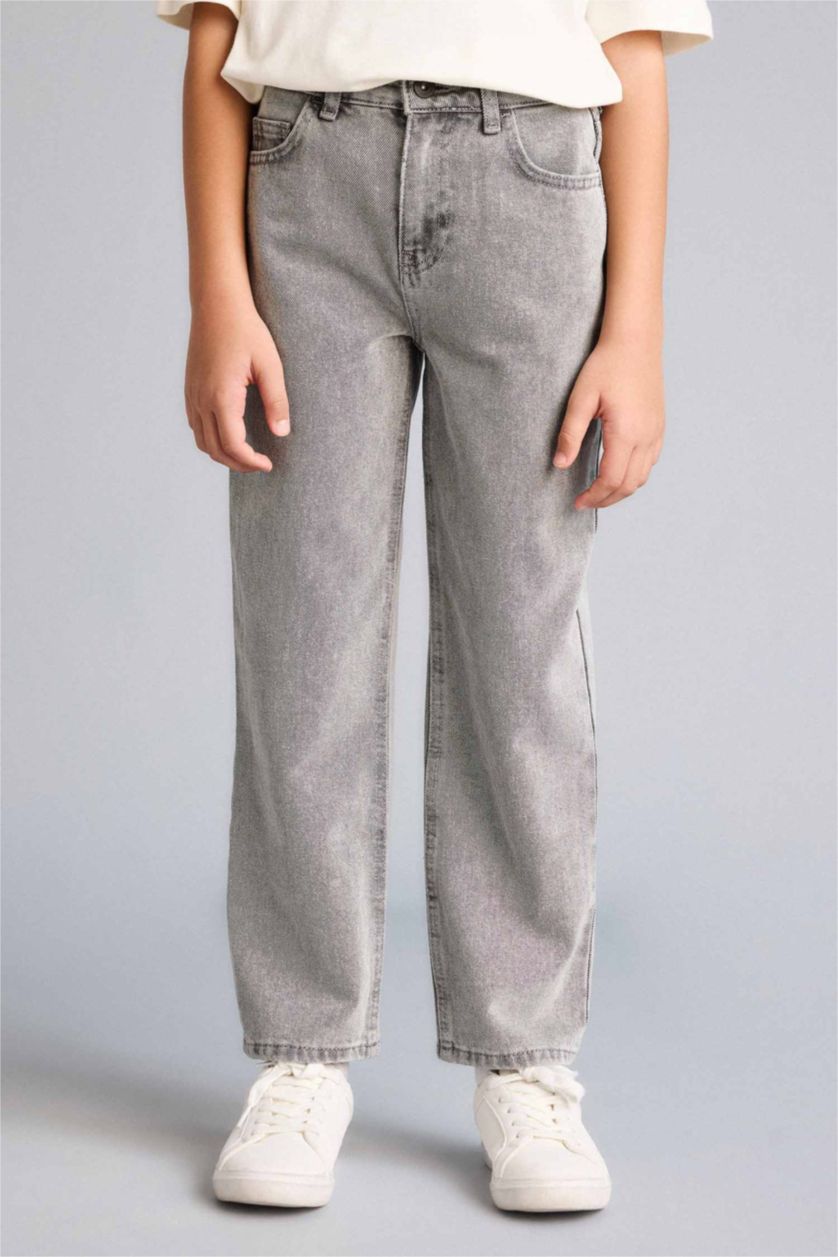 أولاد رمادي بنطرون جينز ولادي وايد ليج برجل عادي