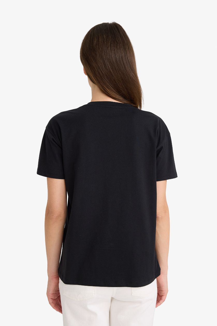 نساء أسود Relax Fit Crew Neck Printed Cotton T-Shirt