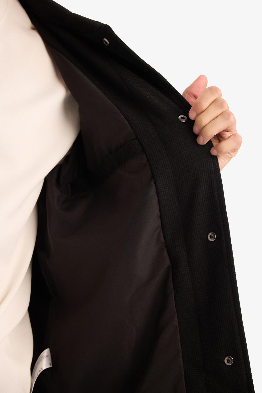 Erkek Siyah Regular Fıt Polo Yaka Çıtçıtlı Mont