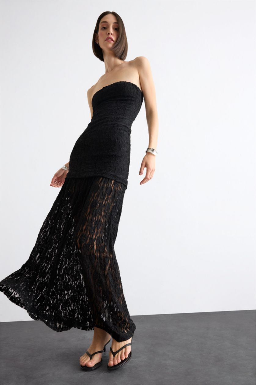 Woman Black Lace Maxi Skirt