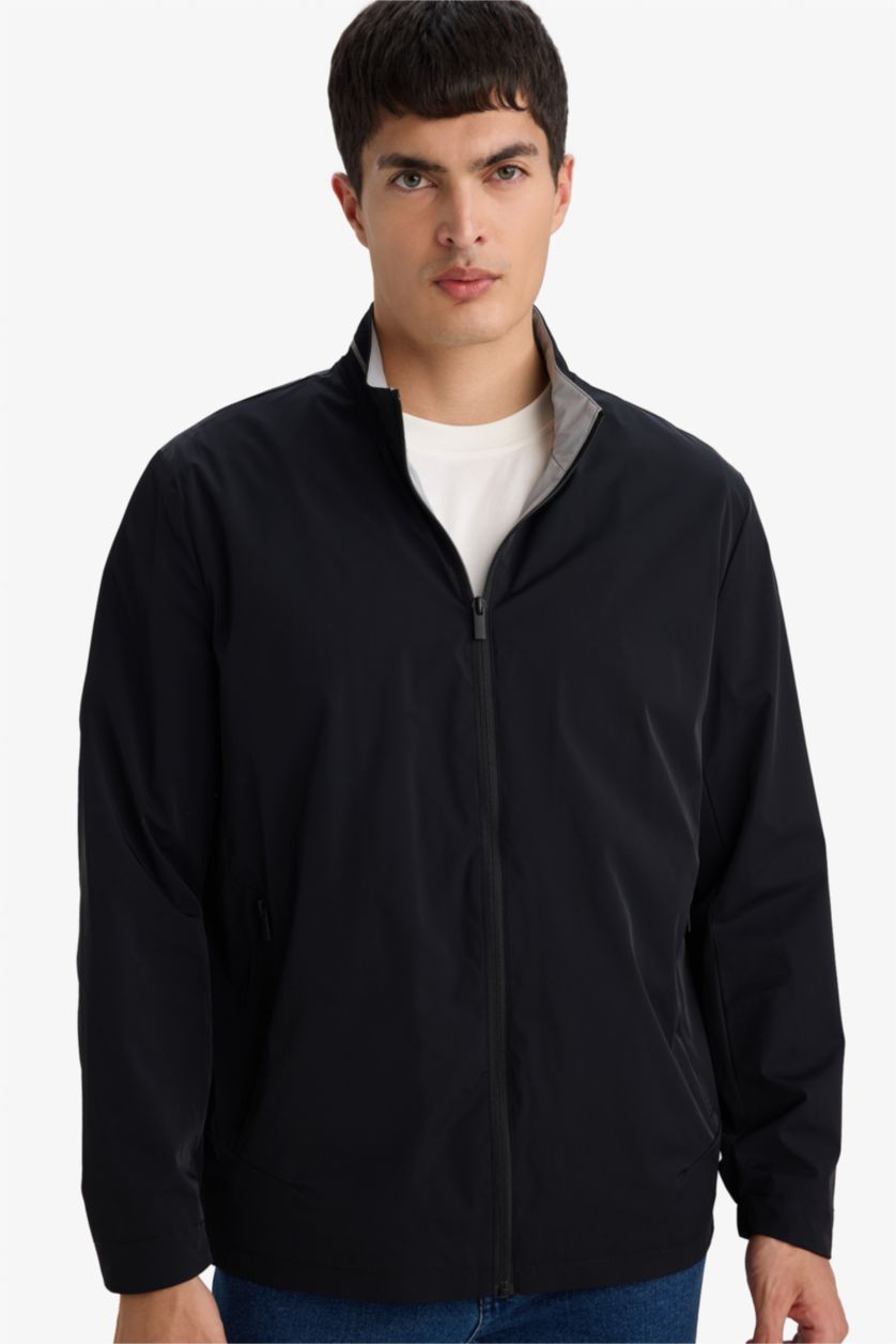 MAN Black Regular Fit Puffer Jacket