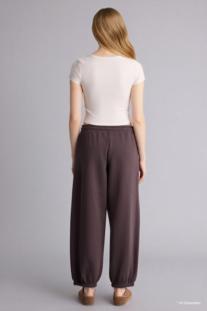 Woman Brown Jogger Fit Tie Waist Sweatpants