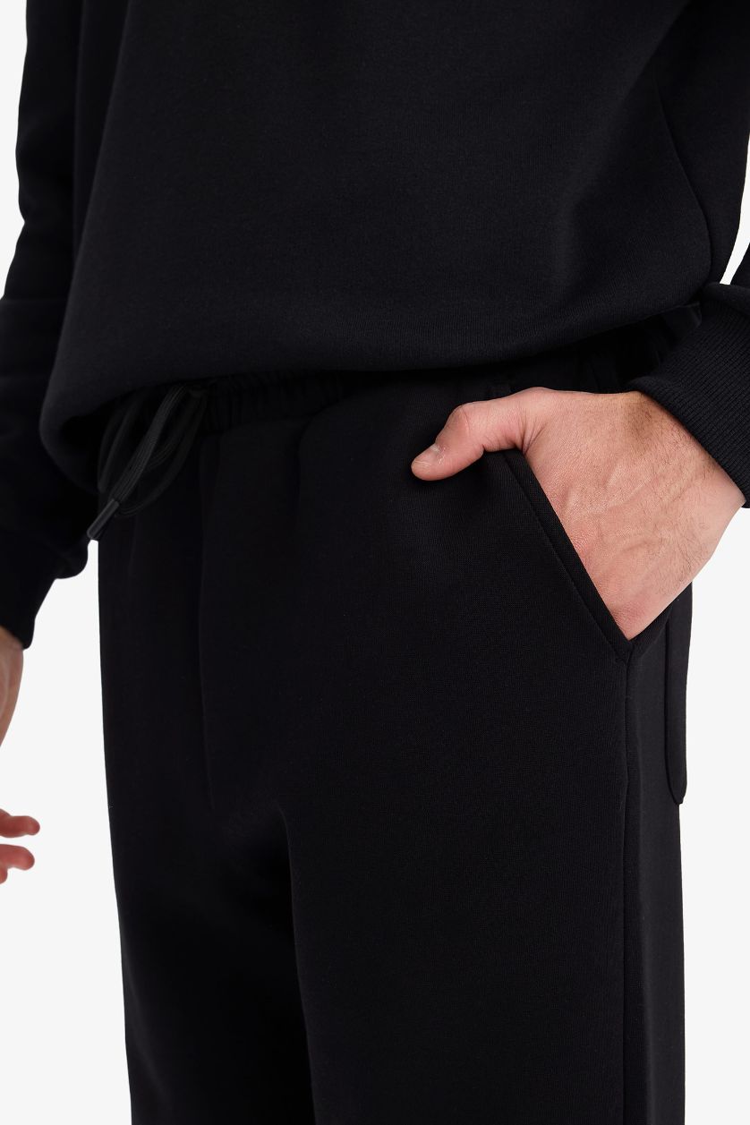 Erkek Siyah Relax Fıt Pantolon