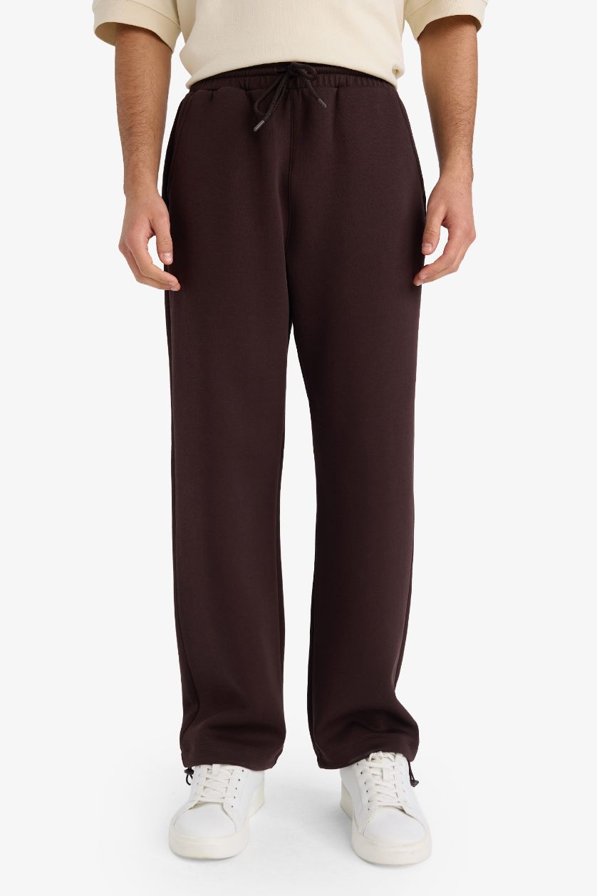 Man Brown Relax Fit Trousers