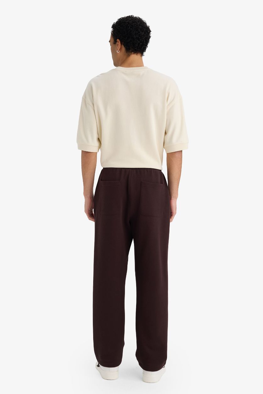 Man Brown Relax Fit Trousers