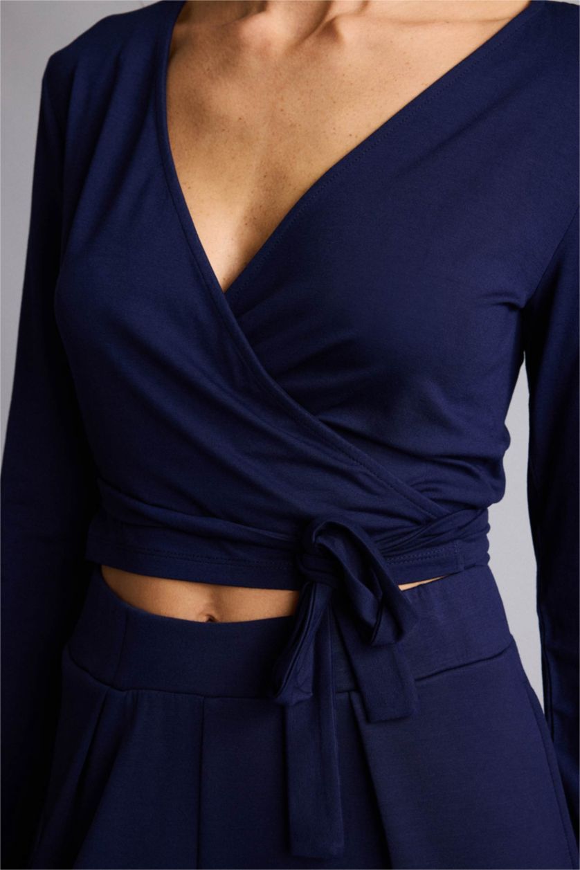 Kadın Lacivert Kuşaklı Uzun Kollu Tişört