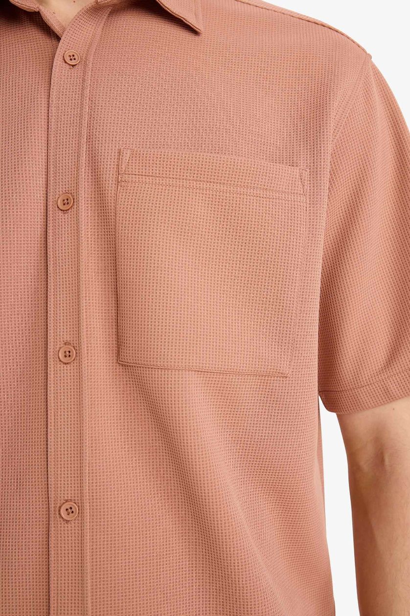 Man Rose Boxy Fit Stretch Fabric Shirt