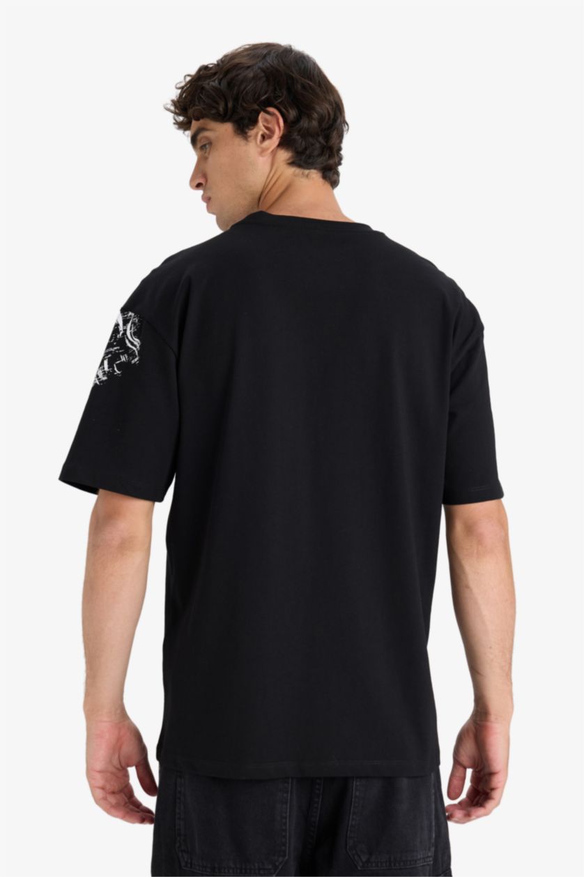 Men Black Boxy Fit Short Sleeve T-Shirt