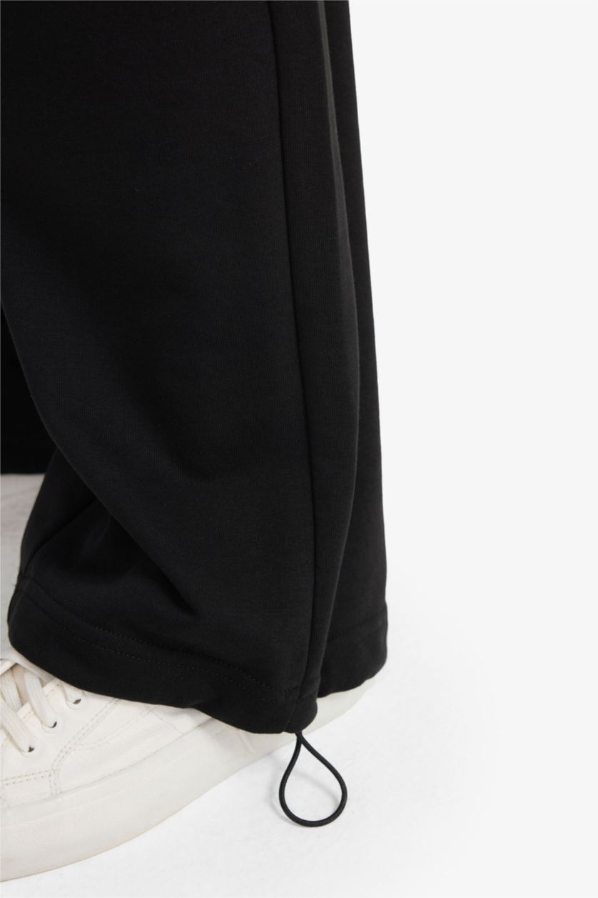 Kadın Siyah Barrel Fit Beli Lastikli Geniş Paça Eşofman Altı