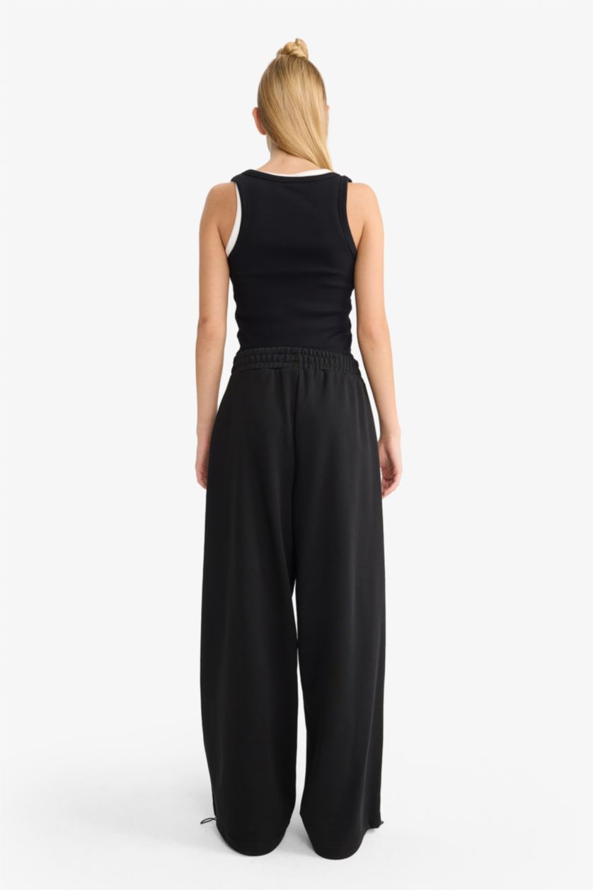 Kadın Siyah Barrel Fit Beli Lastikli Geniş Paça Eşofman Altı