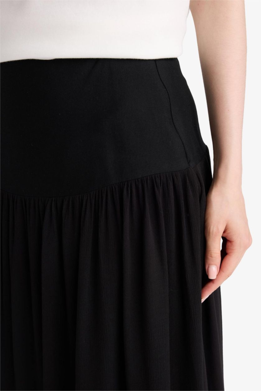 Kadın Siyah A Kesim Krinkıl Kumaş Siyah Maxi Etek