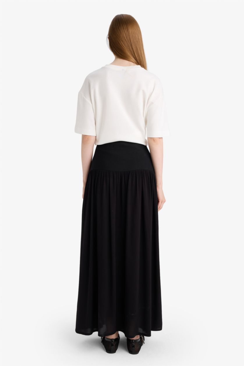 Kadın Siyah A Kesim Krinkıl Kumaş Siyah Maxi Etek