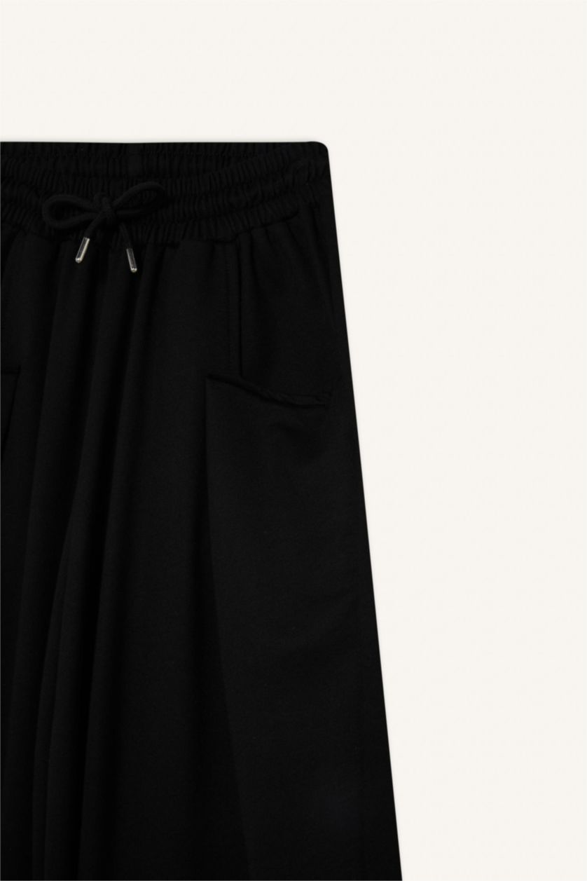 نساء أسود سروال