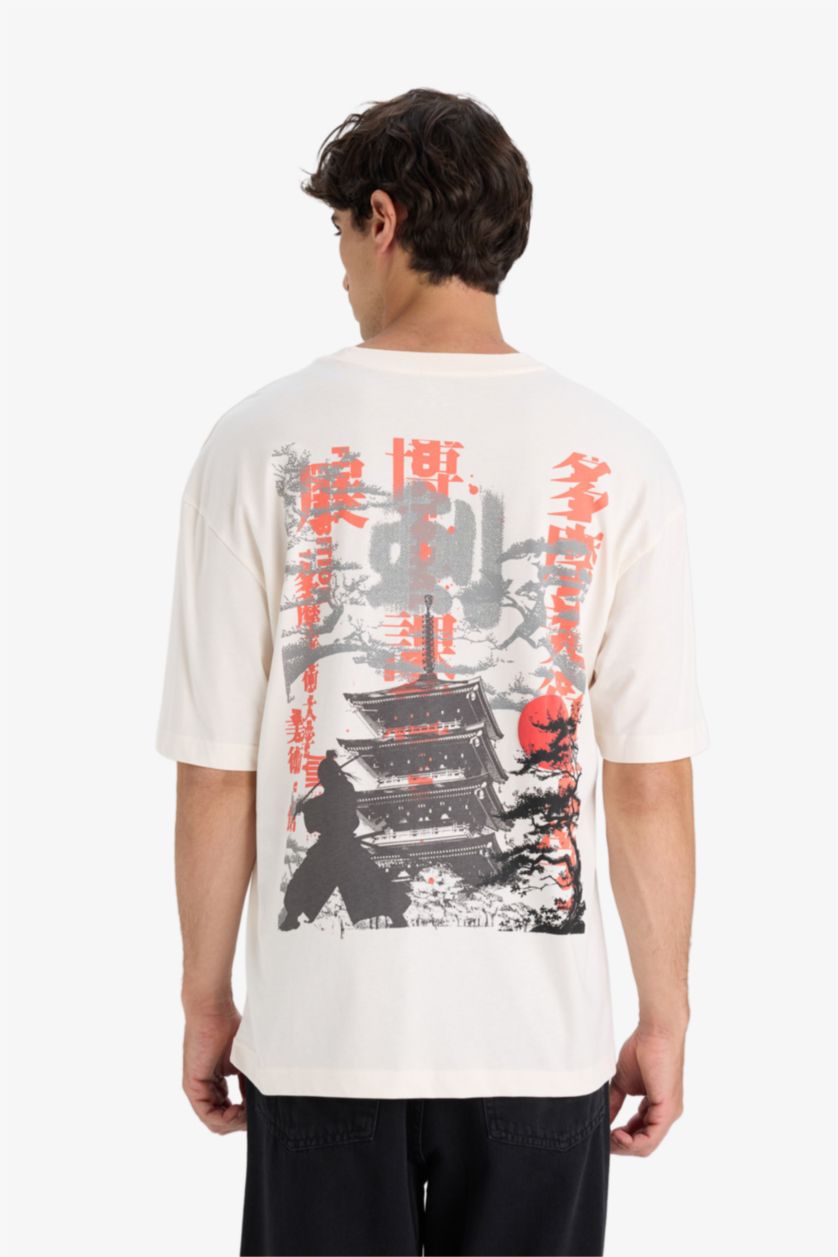 Erkek Ekru %100 Pamuk Regular Fit Bisiklet Yaka Sırt Baskılı Kısa Kollu Tişört