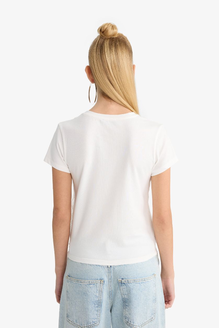 نساء أبيض تيشيرت نص كم قصة عادية بالدانتيل