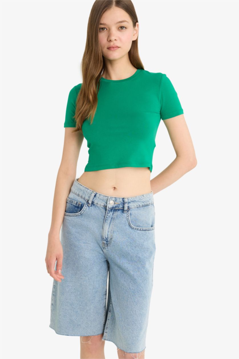 Kadın Yeşil Fitted Crop Basic Düz Kısa Kollu Tişört
