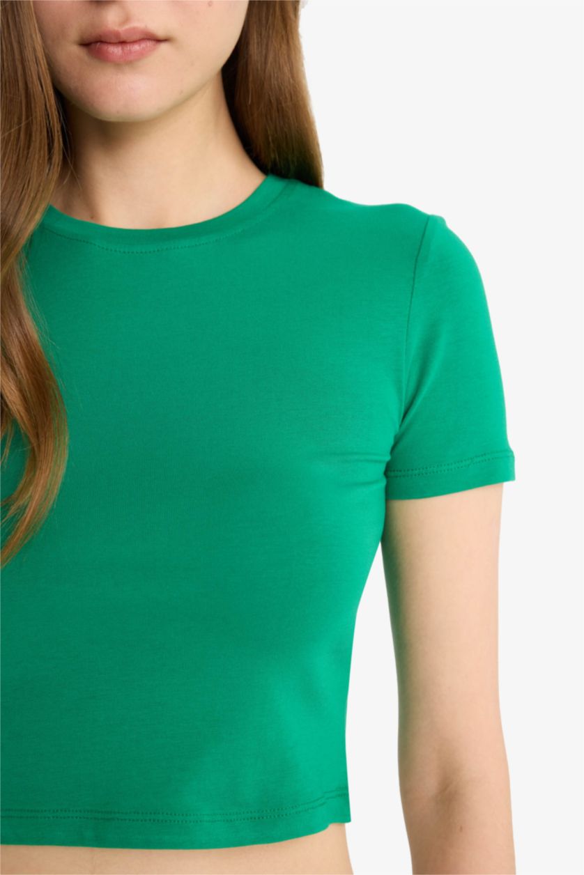 Kadın Yeşil Fitted Crop Basic Düz Kısa Kollu Tişört