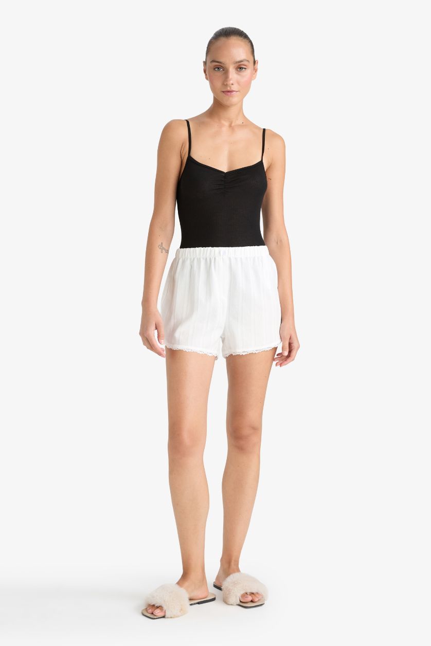 Woman White Fall in Love Regular Fit Elastic Waist Shorts Pajama