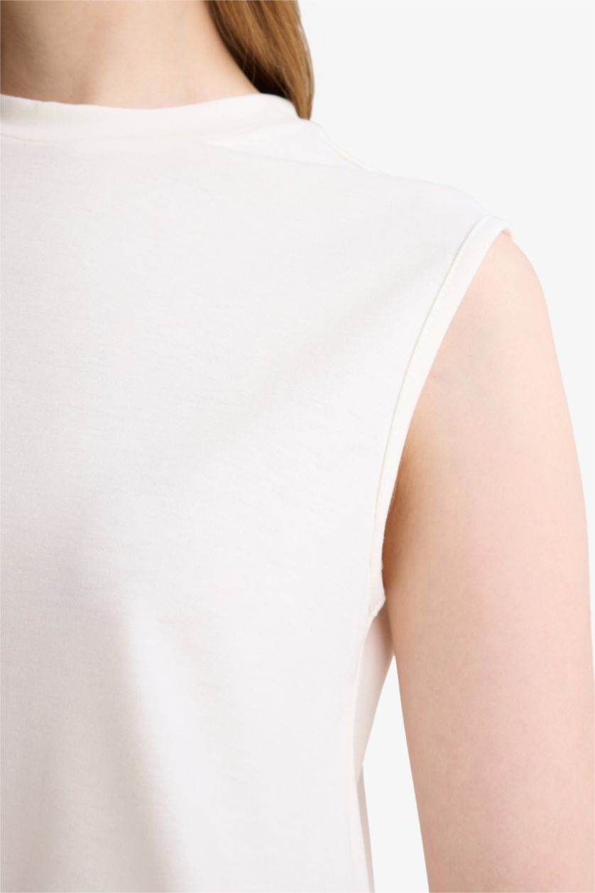 Kadın Ekru Regular Fit Bisiklet Yaka Kolsuz Tunik 