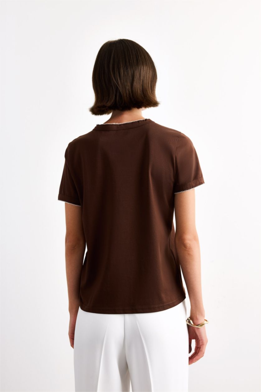 Kadın Kahve Bisiklet Yaka Kısa Kollu Tişört