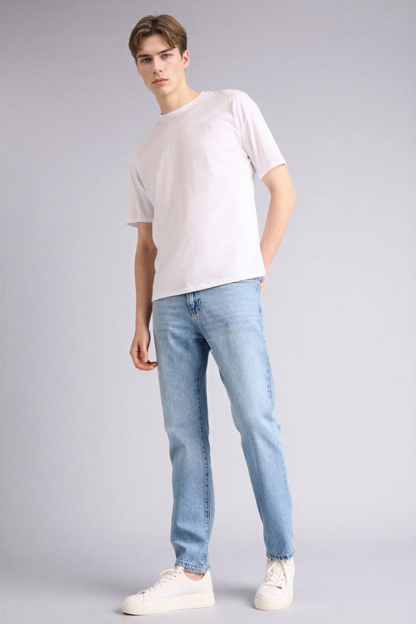 رجال أزرق فاتح بنطرون قصة مستقيمة
