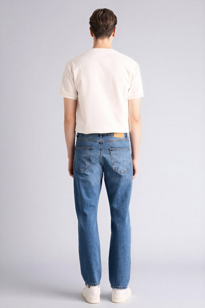 رجال أزرق بنطرون قصة مستقيمة