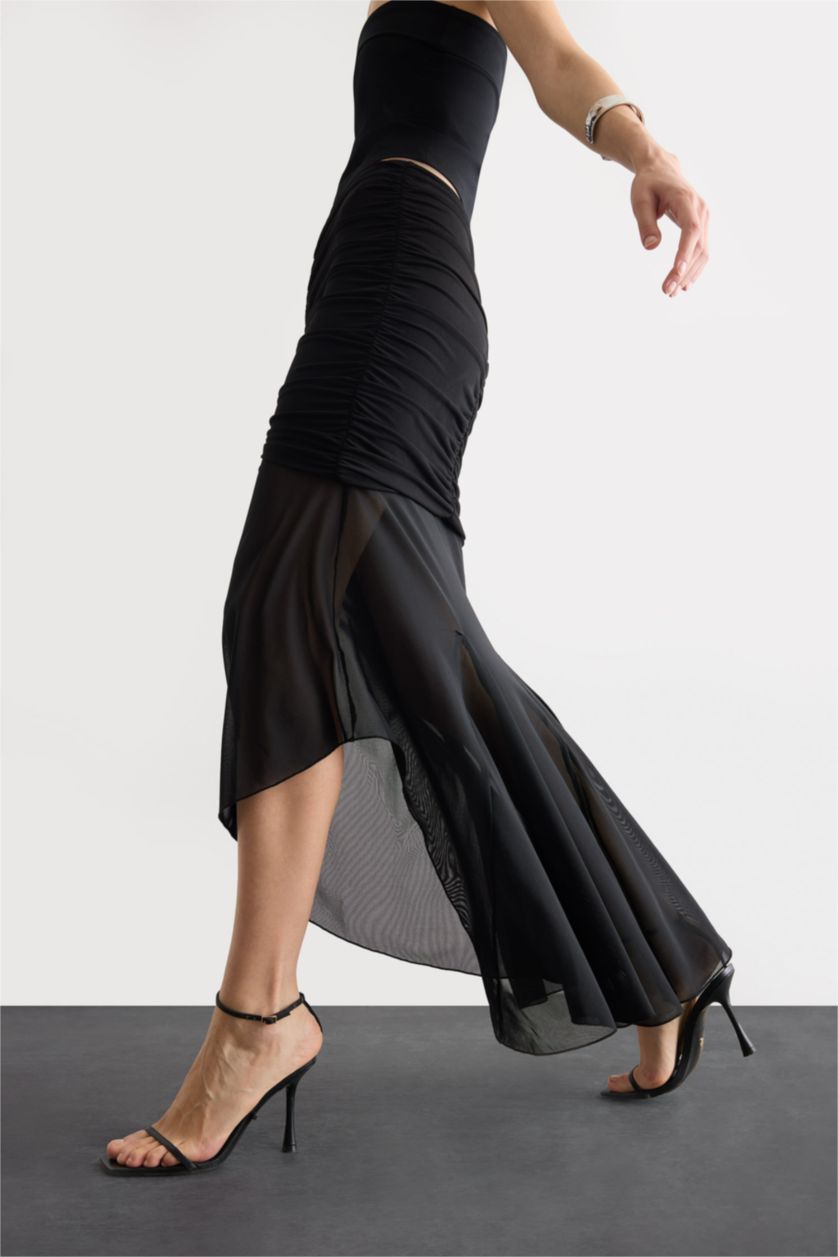 Kadın Siyah Asimetrik Drapeli Midi Etek