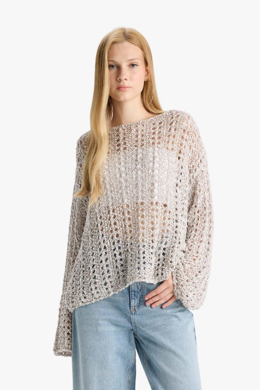 نساء بيج فاتح بلوزة كروشيه اوفر سايز بياخة عريضة