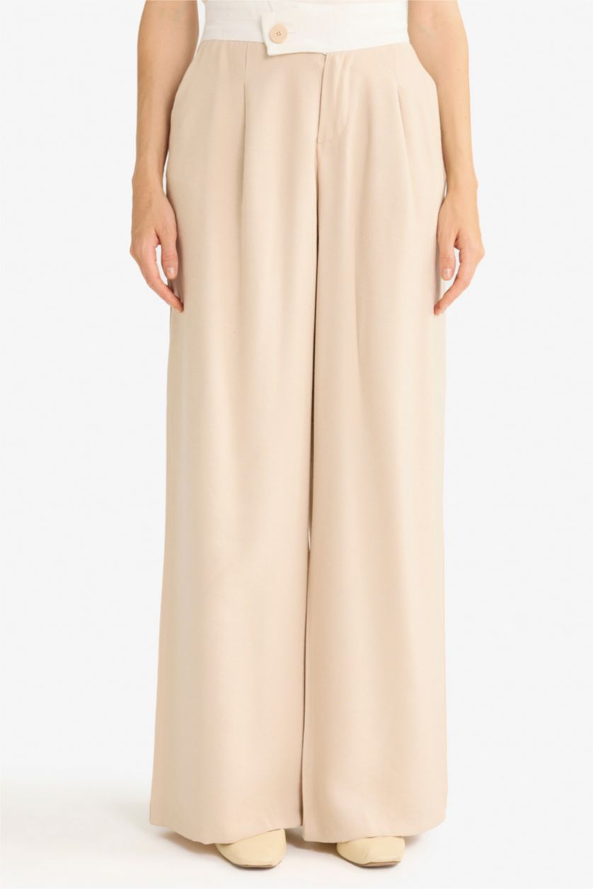 Kadın Koyu Bej Wıde Leg Cep Detaylı Normal Bel Düz Paça Uzun Boy Akışkan Kumaş Pantolon