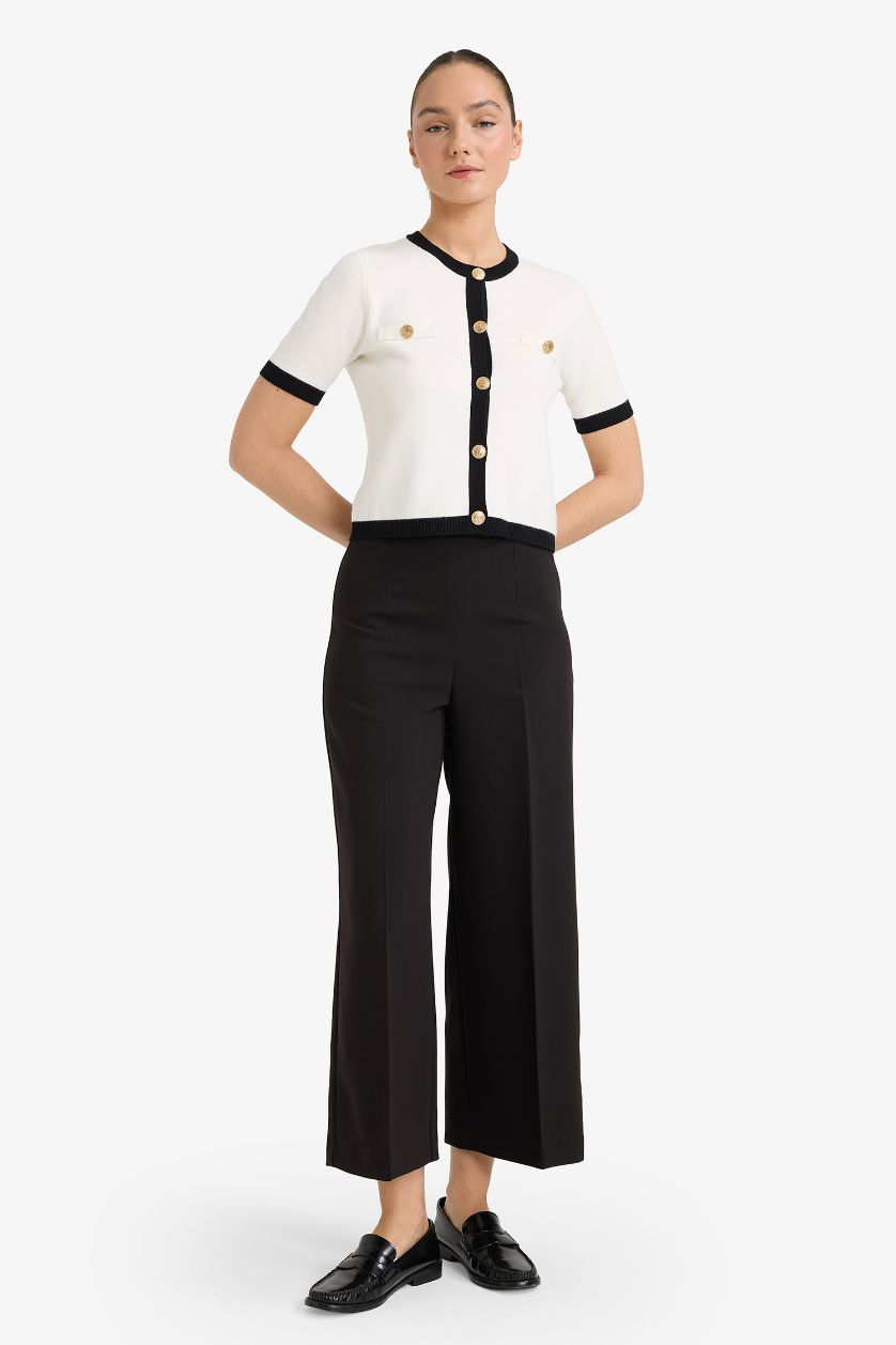 Woman Black Culotte Fit Double Pocket Trousers