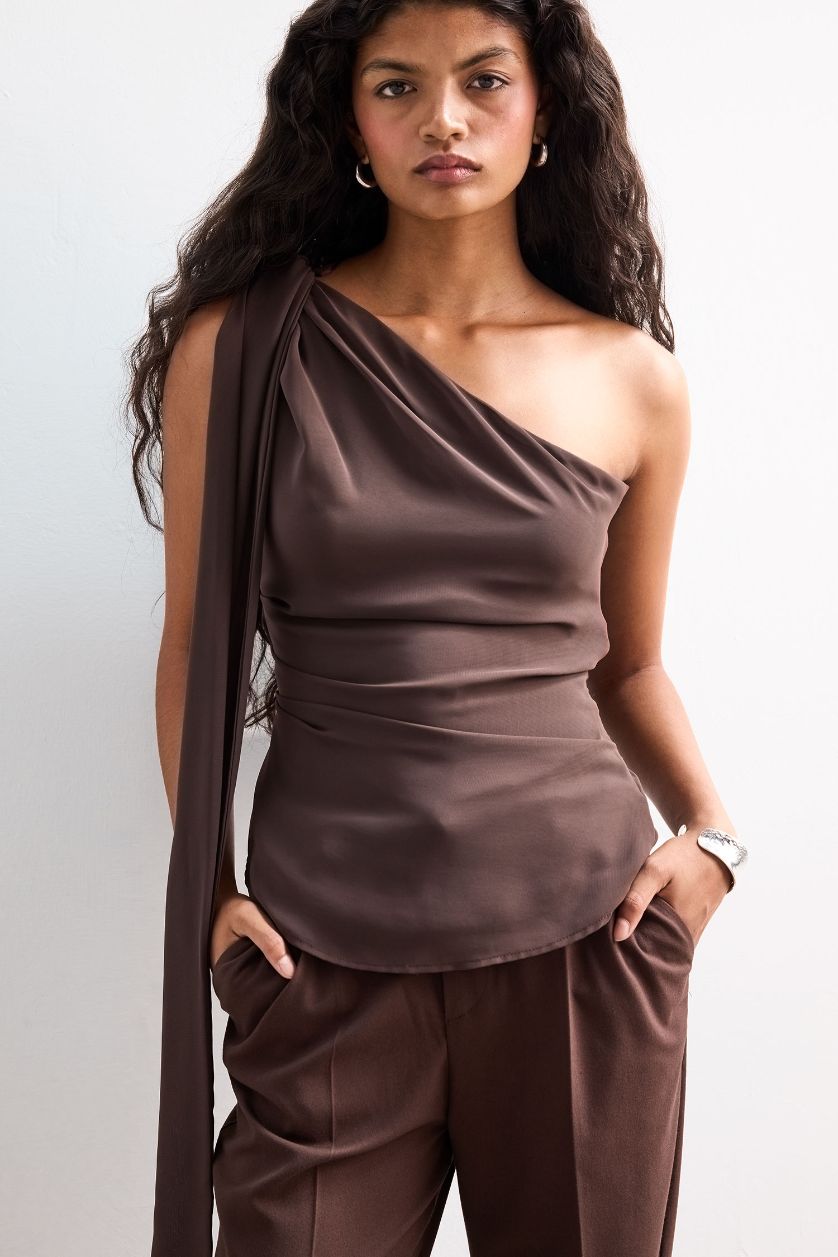 Kadın Kahve Regular Fit Şifon Tek Omuzlu Bluz