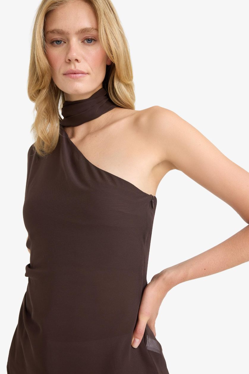 Kadın Kahve Regular Fit Şifon Tek Omuzlu Bluz