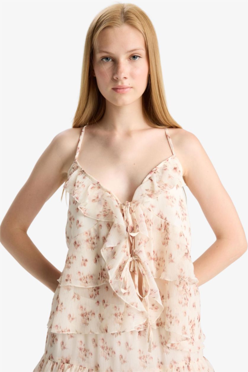 Kadın Ekru Regular Fit Dokulu Önden Bağlamalı Askılı Bluz