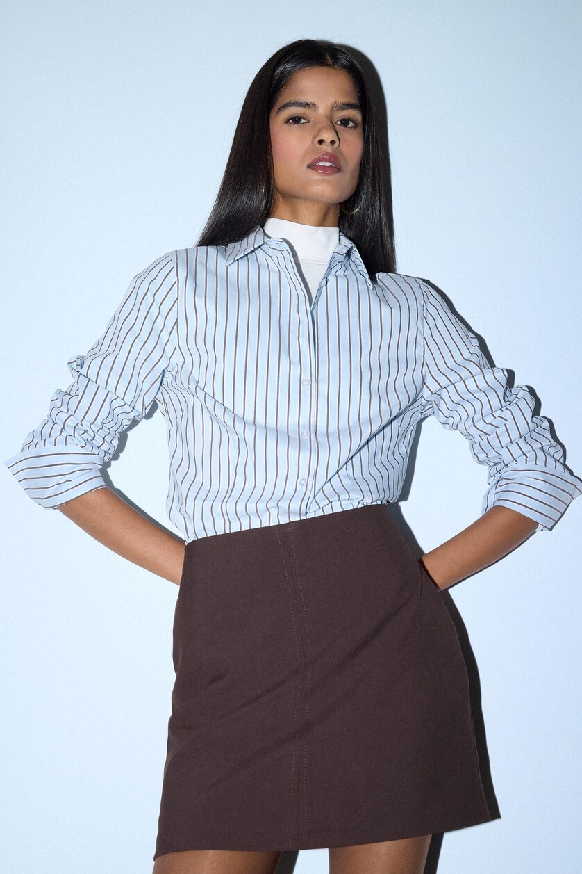 Kadın Açık Mavi Fitted Çizgili Poplin Gömlek