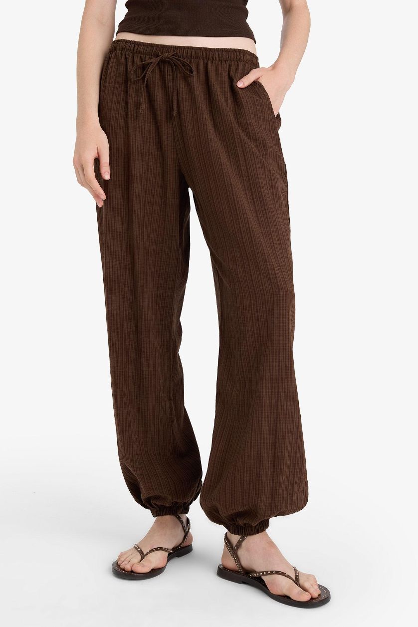 Kadın Kahve Barrel Fıt Çift Cepli Normal Bel Standart Boy Pantolon