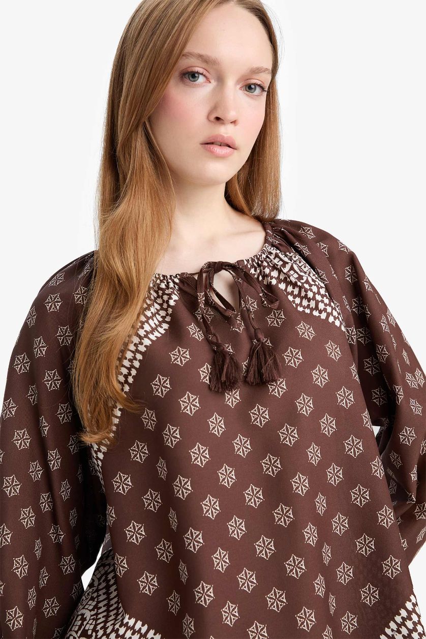 نساء بني بلوزة ردن طويل قصة مريحة بياقة مستديرة