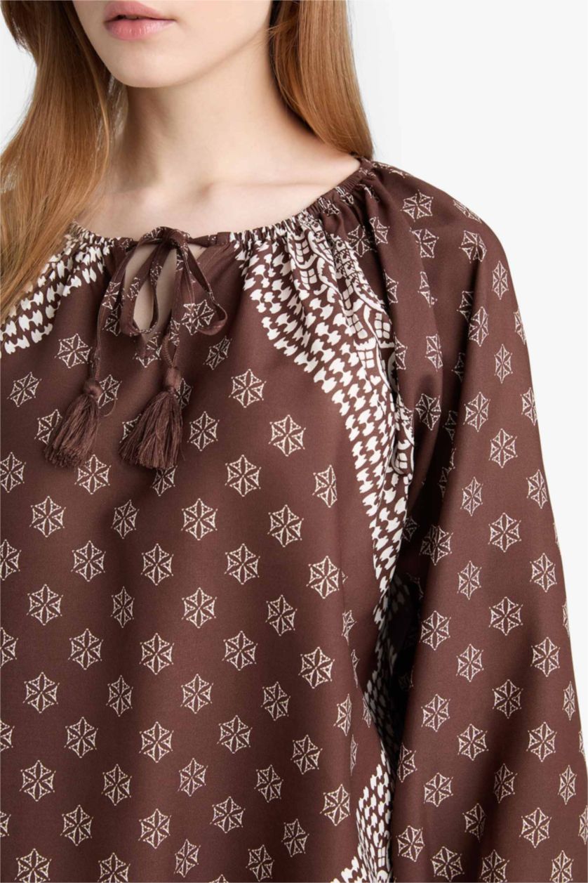 نساء بني بلوزة ردن طويل قصة مريحة بياقة مستديرة